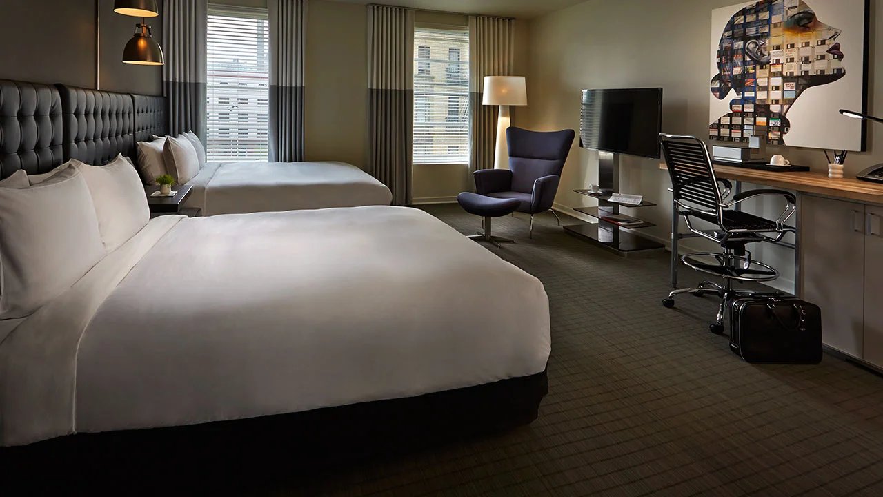 Hotel Zetta guestroom